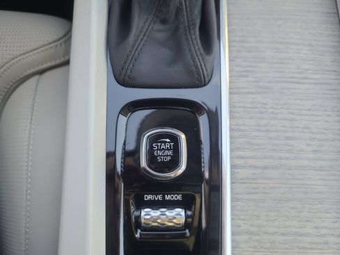 Used 2021 Volvo XC60 T5 Inscription w/ Advanced Package image 30