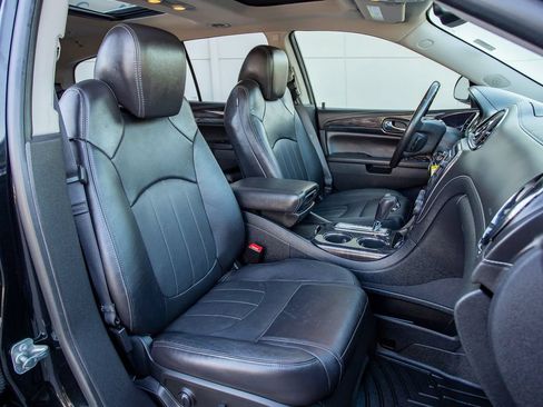 Used 2017 Buick Enclave Leather AWD/4WD image 23