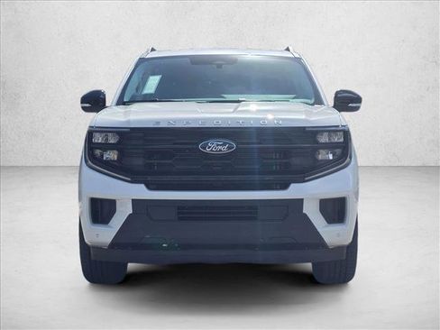 New 2026 Ford Expedition Max Active RWD image 3