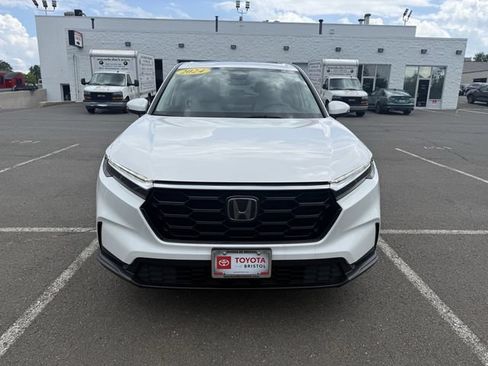 Used 2024 Honda CR-V EX image 2