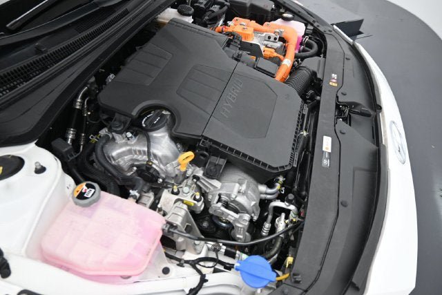 Used 2023 Hyundai Elantra Limited w/ Cargo Package FWD image 34