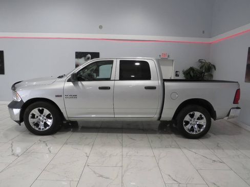 Used 2015 RAM 1500 Tradesman w/ Popular Equipment Group RWD image 7