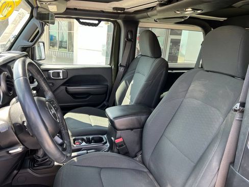 Used 2021 Jeep Wrangler Sport AWD/4WD image 8