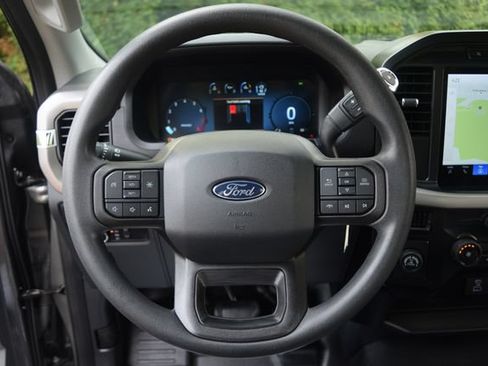Used 2024 Ford F150 XL RWD image 4