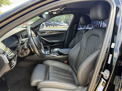 Used 2023 BMW 530i w/ Premium Package RWD image 26