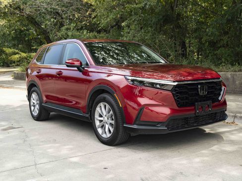 Used 2025 Honda CR-V EX image 2