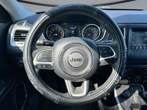 Used 2021 Jeep Compass Latitude AWD/4WD image 13