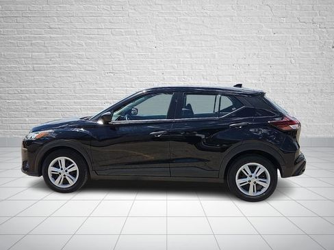 Used 2024 Nissan Kicks S FWD image 2