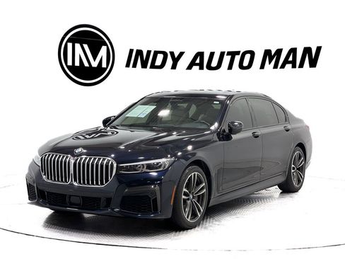 Used 2021 BMW 750i xDrive w/ Executive Package image 8