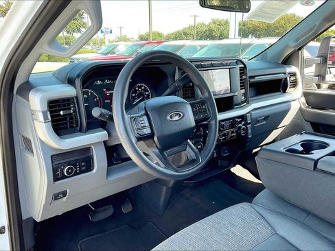 Used 2024 Ford F250 XLT w/ FX4 Off-Road Package image 16
