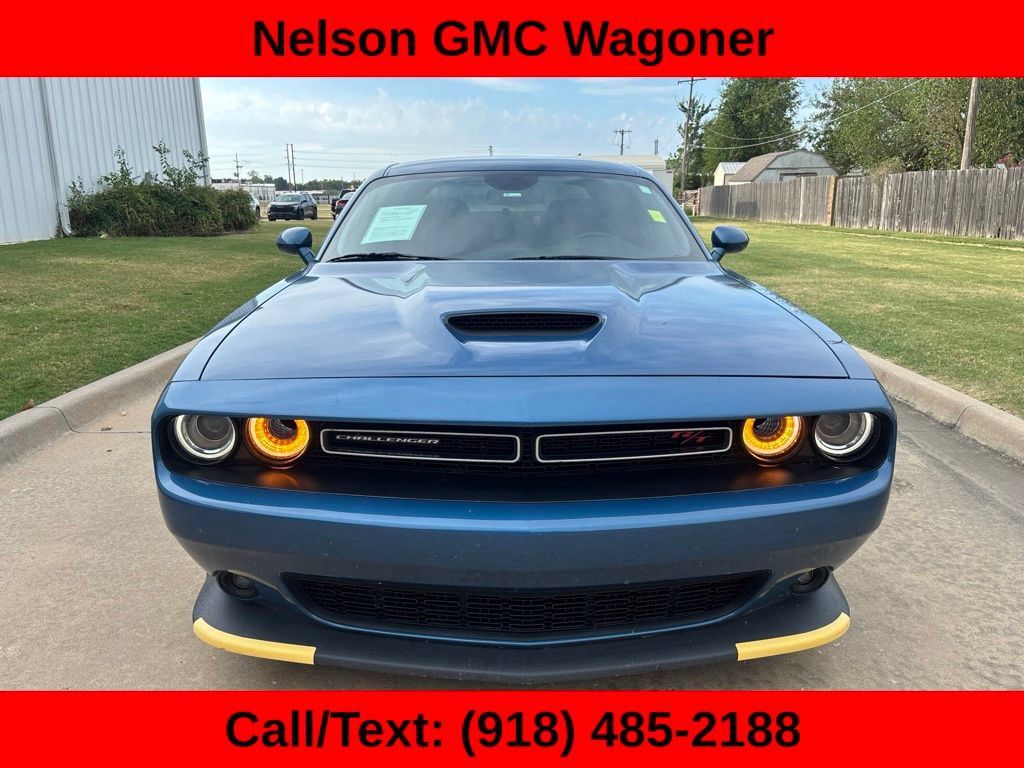 Used 2020 Dodge Challenger R/T w/ Driver Convenience Group RWD image 2