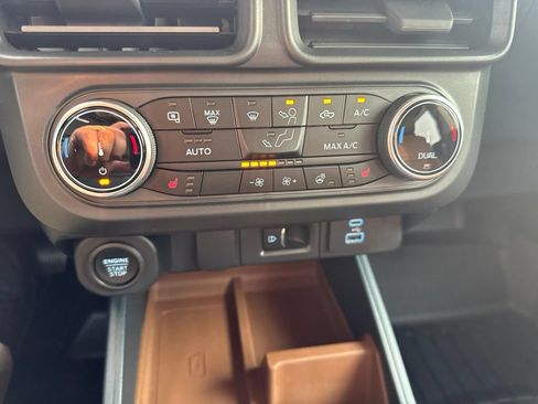 Used 2024 Ford Maverick Lariat AWD/4WD image 22
