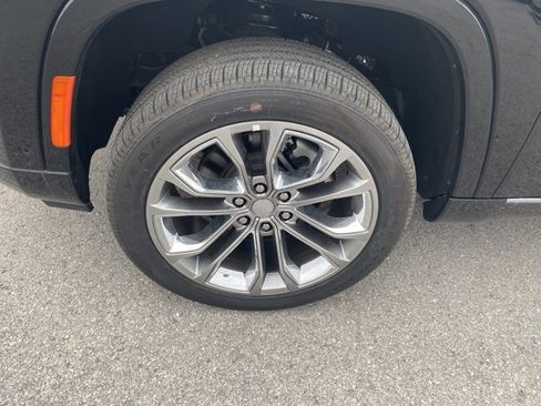 New 2022 Jeep Grand Wagoneer Series II image 9