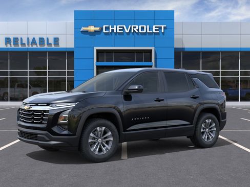 New 2026 Chevrolet Equinox LT FWD image 2