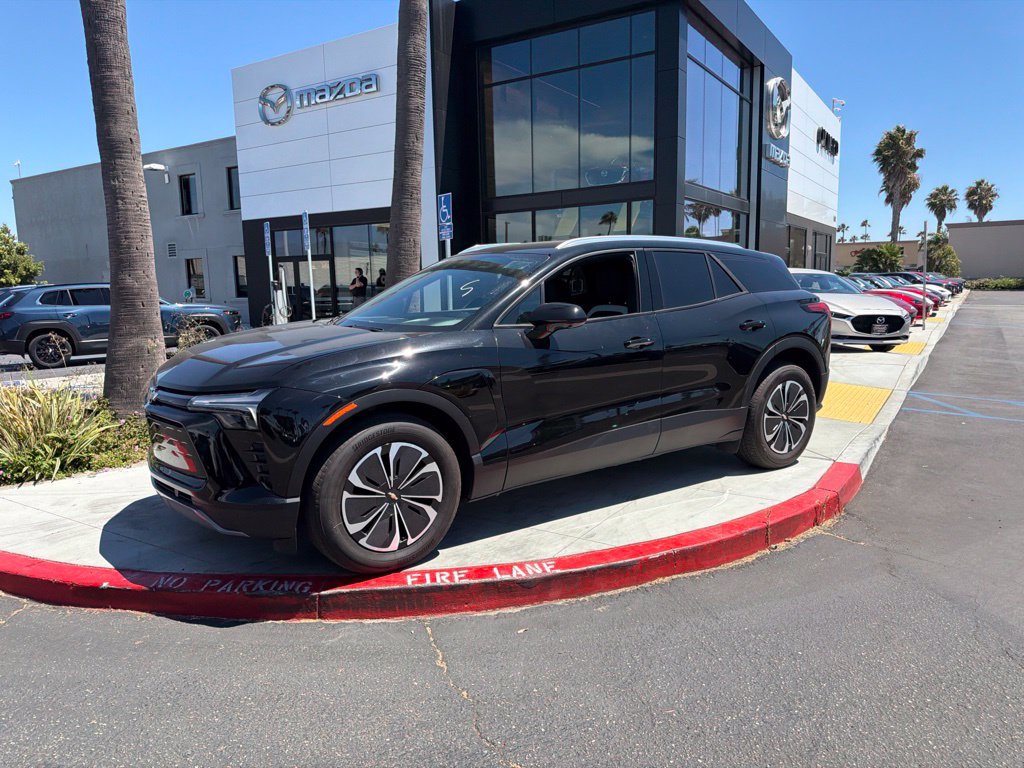 Used 2024 Chevrolet Blazer EV LT AWD/4WD image 3