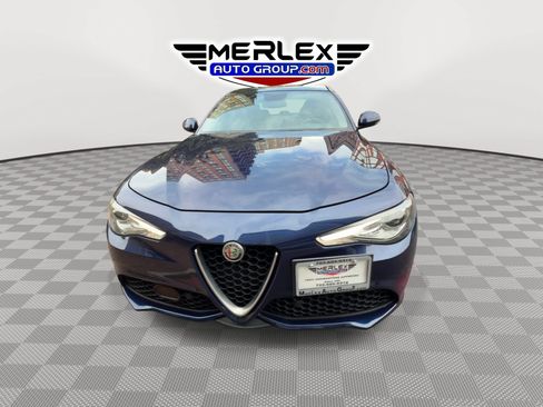 Used 2018 Alfa Romeo Giulia Ti Sport w/ Quick Order Package 22S Sport AWD/4WD image 3