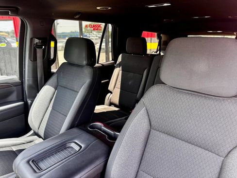 Used 2021 Chevrolet Tahoe LS RWD image 12