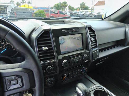 Used 2018 Ford F150 XLT w/ Equipment Group 302A Luxury RWD image 17