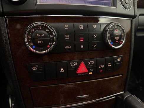 Used 2012 Mercedes-Benz GL 450 4MATIC image 19