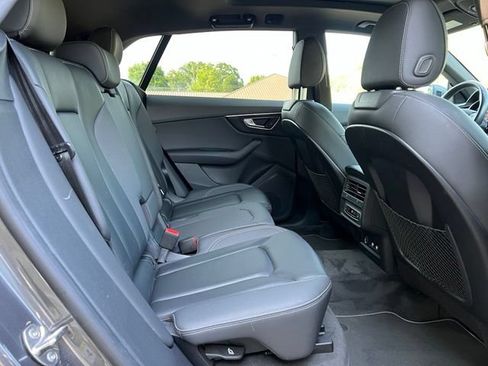 Used 2019 Audi Q8 Premium w/ Convenience Package AWD/4WD image 19
