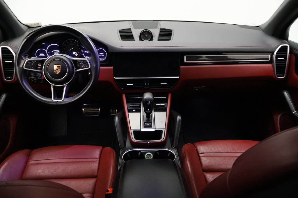 Certified 2023 Porsche Cayenne S AWD/4WD image 24