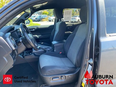 Certified 2021 Toyota Tacoma TRD Sport w/ Technology Package AWD/4WD image 29