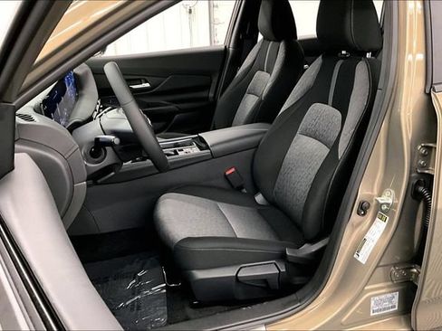 New 2026 Nissan Sentra SV w/ SV Convenience Package FWD image 10