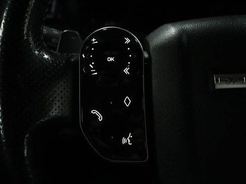 Used 2018 Land Rover Range Rover Velar S image 18