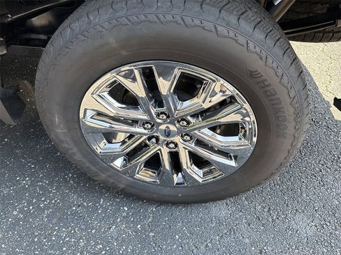 New 2025 Ford F150 Lariat w/ Equipment Group 502A High image 20