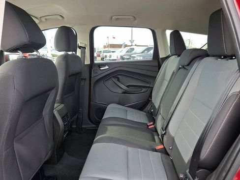 Used 2016 Ford Escape SE w/ Equipment Group 201A image 10