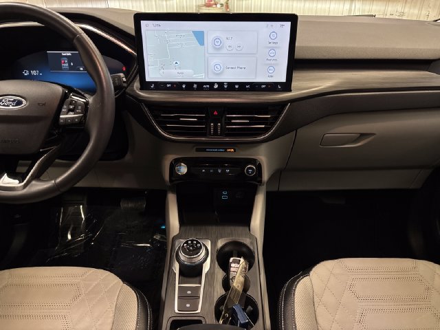 Used 2023 Ford Escape Platinum w/ Premium Technology Package AWD/4WD image 13