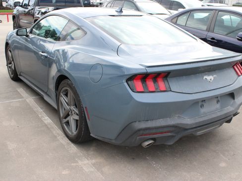 Used 2025 Ford Mustang Premium RWD image 6