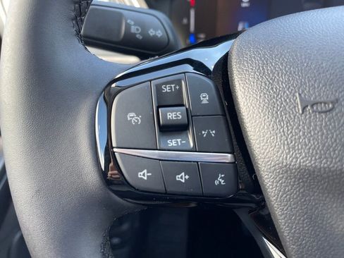 Used 2024 Ford Escape SE image 8