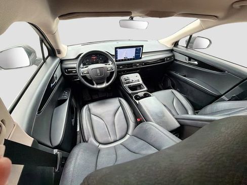 Used 2023 Lincoln Nautilus AWD w/ Premium Package image 22