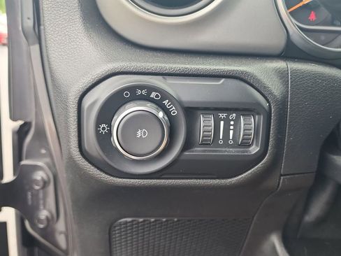 Used 2021 Jeep Wrangler Unlimited Sport w/ Sun And Sound Package AWD/4WD image 18