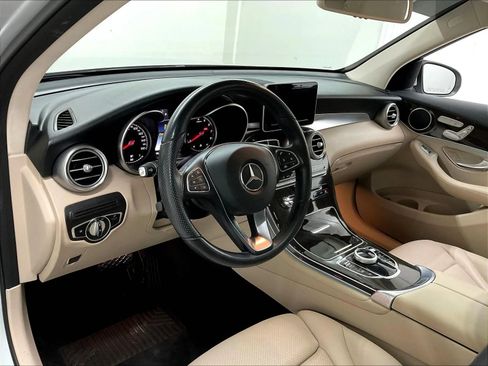 Used 2019 Mercedes-Benz GLC 300 image 10