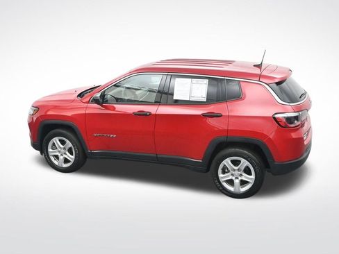 Used 2023 Jeep Compass Sport image 30