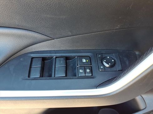 Certified 2020 Toyota RAV4 XLE w/ Convenience Package FWD image 19