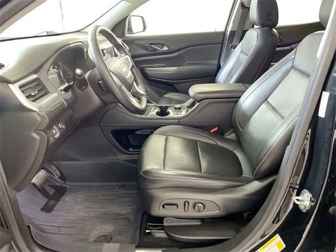 Used 2023 GMC Acadia SLT w/ LPO, Floor Liner Package image 24