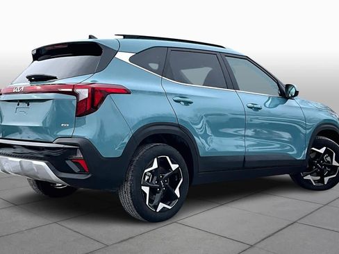 Used 2024 Kia Seltos EX image 12