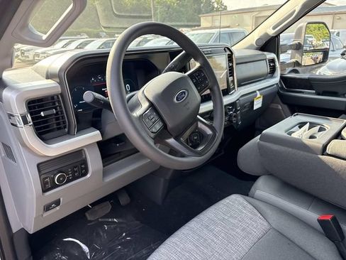 New 2026 Ford F250 XLT w/ XLT Premium Package AWD/4WD image 24