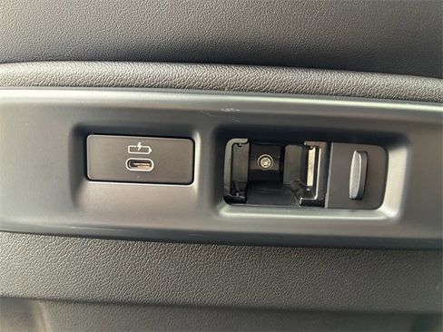 Used 2023 BMW X5 xDrive40i image 19