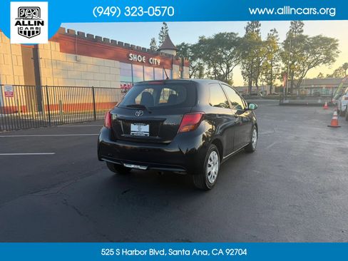 Used 2015 Toyota Yaris L FWD image 4