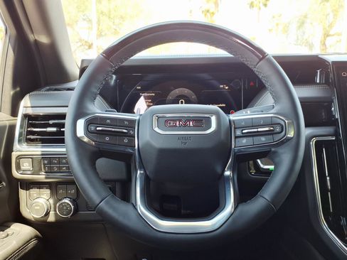 Certified 2026 GMC Yukon XL Elevation AWD/4WD image 18