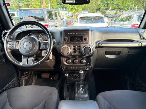 Used 2018 Jeep Wrangler Unlimited Sport S AWD/4WD image 11