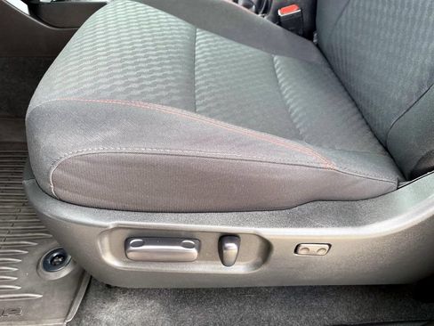 Used 2023 Toyota Tacoma SR5 AWD/4WD image 23
