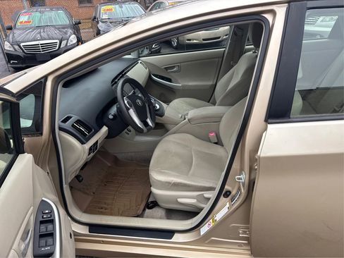Used 2010 Toyota Prius Three image 10