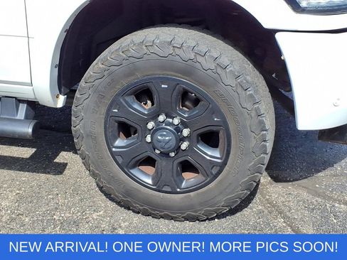 Used 2017 RAM 2500 Laramie w/ Sport Appearance Group AWD/4WD image 10