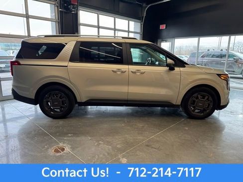 New 2026 Kia Carnival EX image 7