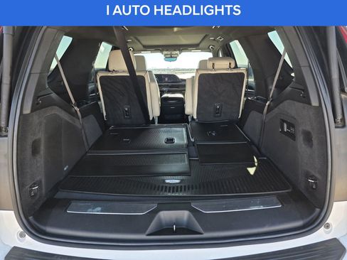 Used 2022 Cadillac Escalade Sport w/ LPO, ONYX Package image 21